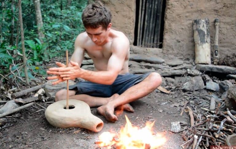 Sobreviviendo con Primitive Technology, un ejemplo de creatividad en YouTube