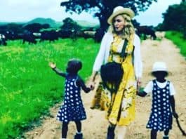 Madonna Adopta a dos niñas