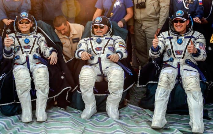 Así regresaron tres astronautas de la Estación Espacial Internacional