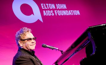 Elton John Fundación Harvard 2017