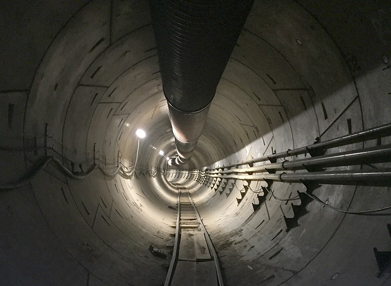 Elon Musk túnel subterráneo Boring loops