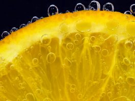 Utilizan cáscara de naranja para limpiar aguas contaminadas con cromo