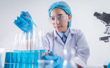 Celebra el día Internacional de la Mujer y la Niña en la Ciencia